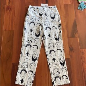 Shekou faces pants